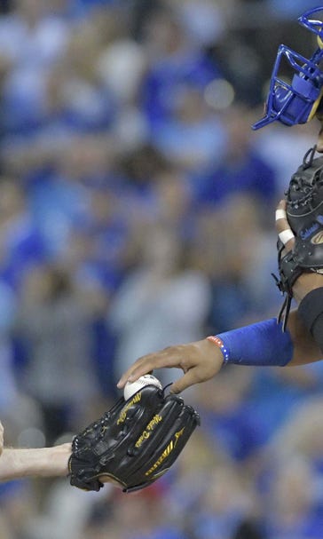 Davis' not-so-triumphant return: Royals lose another close game